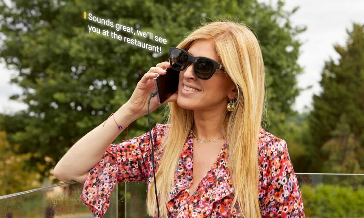 XRAI-Smart-Glasses-Deaf-People