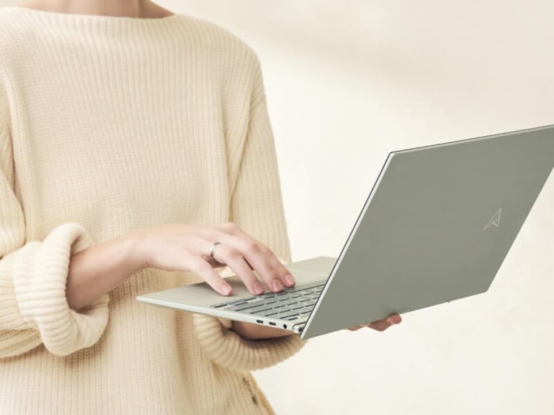 ASUS-ZenBook-S-13-OLED-2022-NoypiGeeks