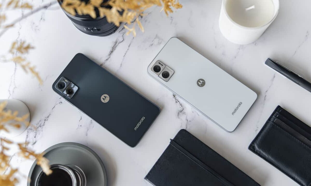 Motorola-Moto-E22-E22i-NoypiGeeks-5311