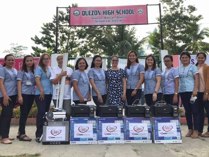 Cherry-Cares-donate-teaching-materials