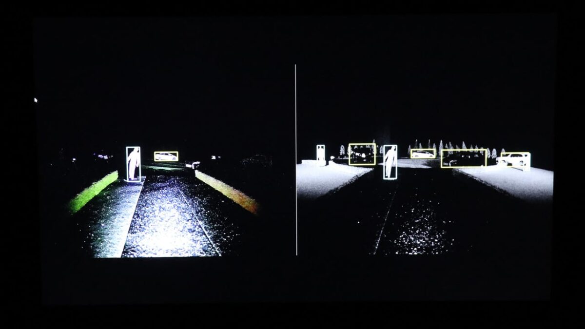 Night-vision-tech-cars-Japan-NoypiGeeks