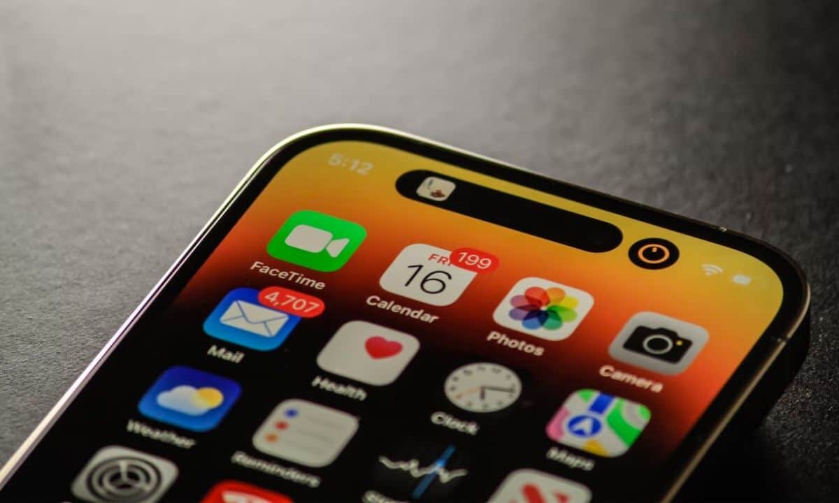 Apple-iPhone-14-Pro-Max