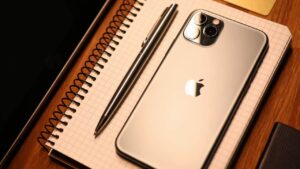 Apple-iPhone-99503