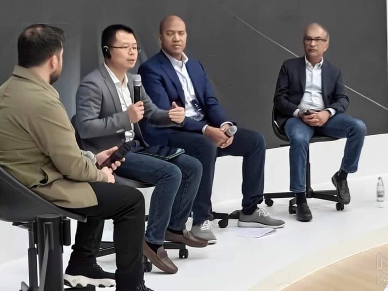 OnePlus-MWC-2023-panel