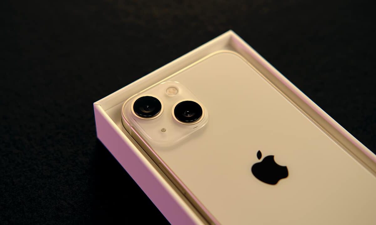 Top-10-best-selling-smartphones-2022