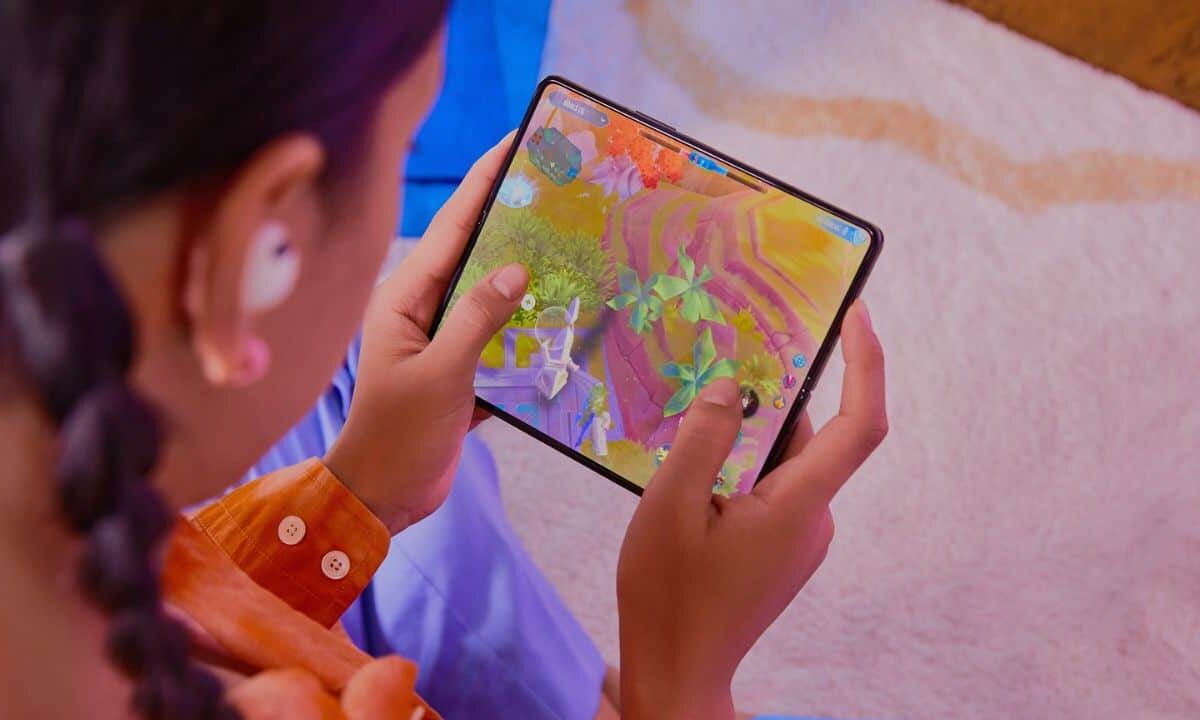 Playing-mobile-games