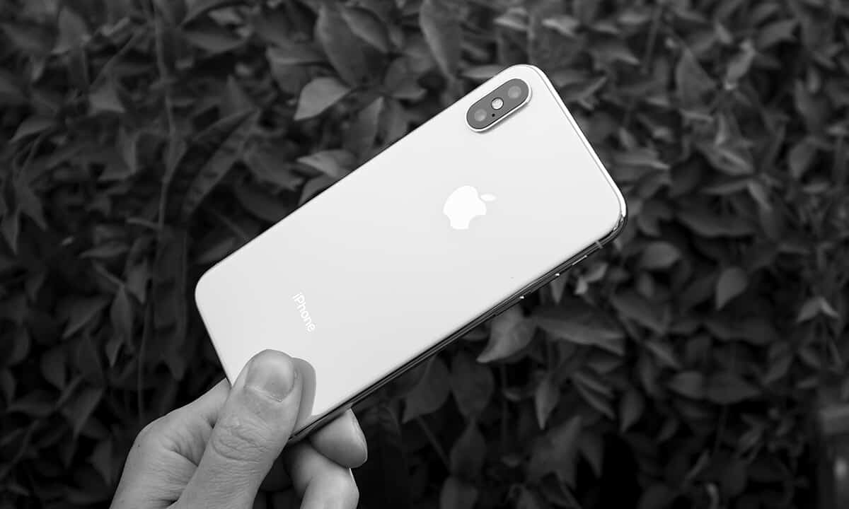 Rumor-iOS-17-drop-support-iPhone-X-8-Plus