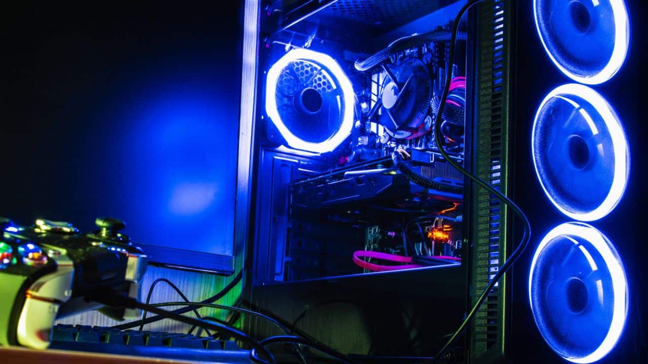 Computer-case-tempered-glass-broken