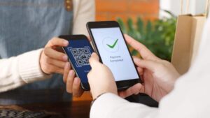 Filipinos-prefer-e-wallet-than-cash-cards