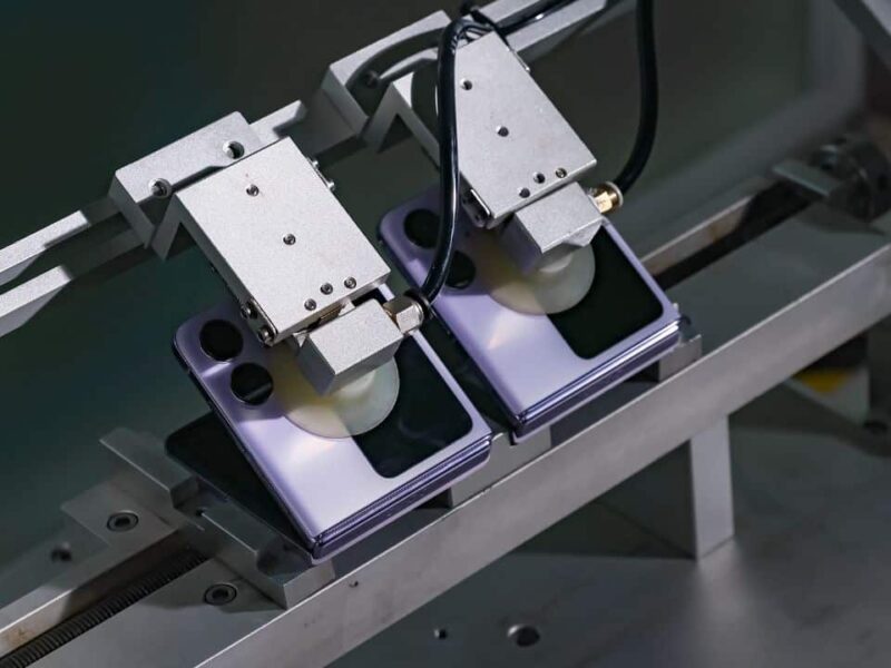 OPPO-Find-N2-Flip-Quality-Control-Process