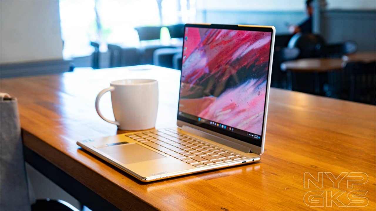Lenovo-Yoga-9i-Gen-8-Review-5964