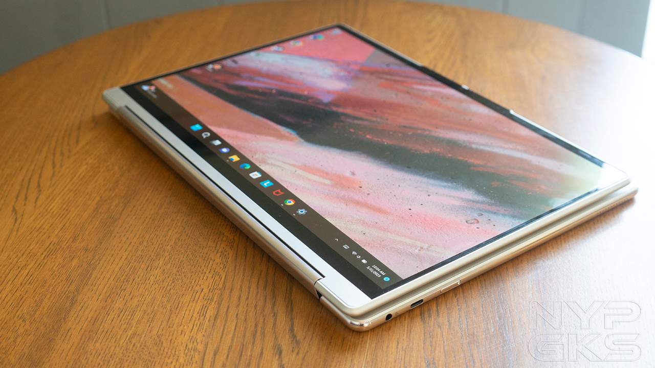 Lenovo-Yoga-9i-Gen-8-Review-5976