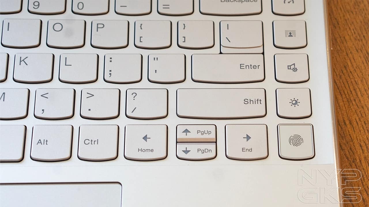Lenovo-Yoga-9i-Gen-8-Review-5985