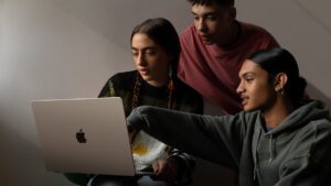 MacBook-Air-15-M2