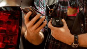 Motorola-Defy-Satellite-Link