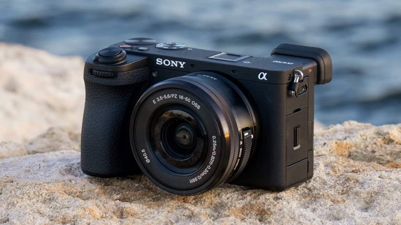 Sony A6700