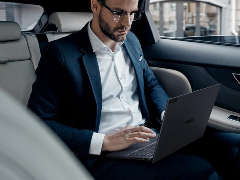 ASUS-ExpertBook-B9-OLED