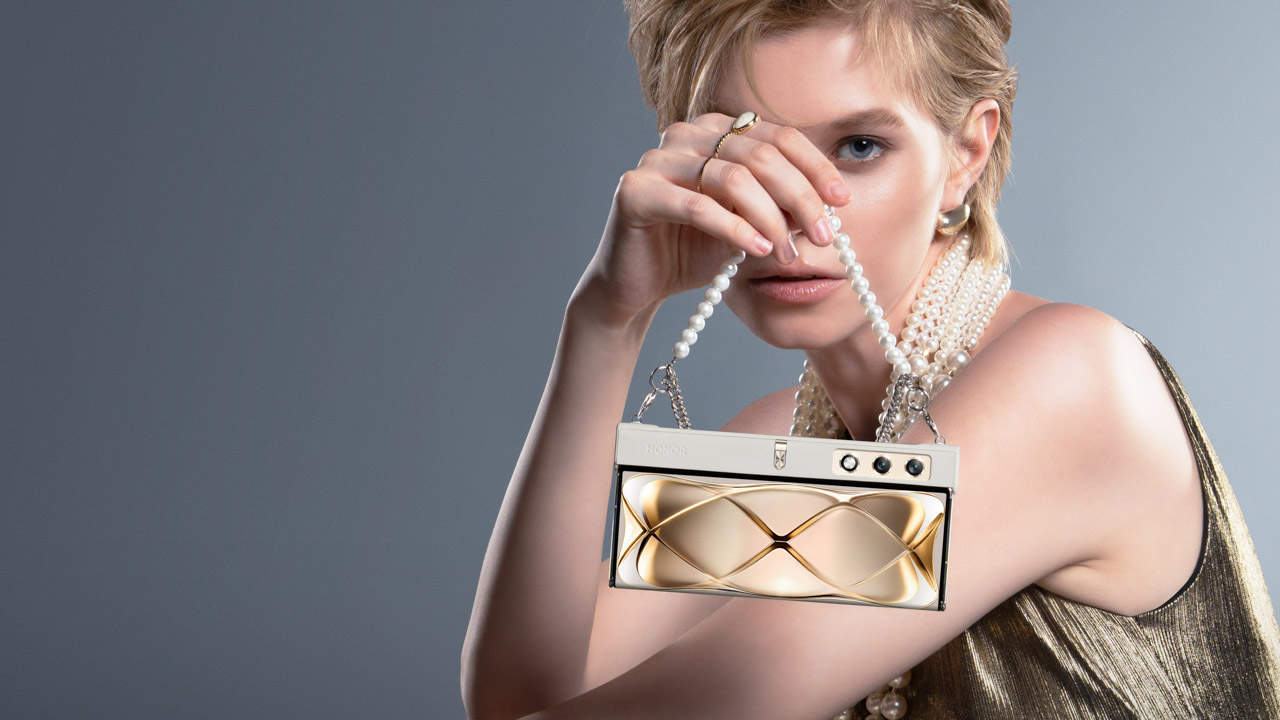 HONOR-V-Purse-NoypiGeeks