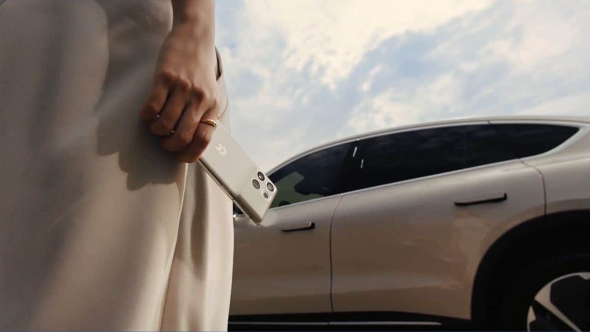 Nio-Phone-NoypiGeeks