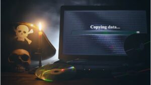 Online-Piracy-5738