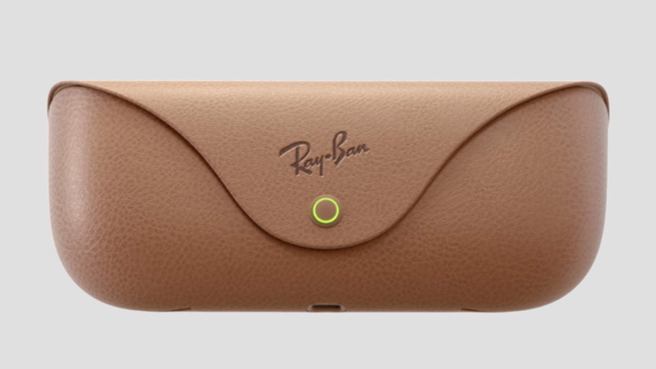 Ray-Ban-Meta-smart-glasses-2023-Charging-Case