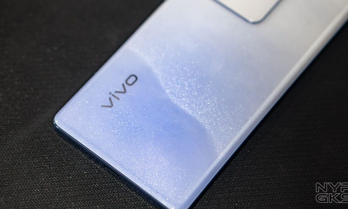 vivo-V29-5G-Review-Design
