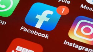 Facebook-Instagram-4782