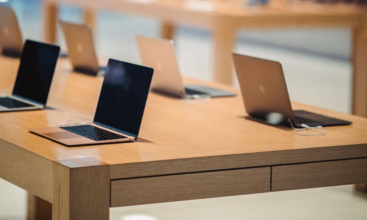 Global-PC-shipments-decline-improvement-in-sight