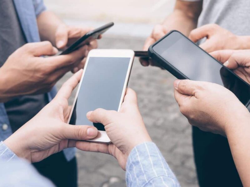 Mobile-devices-teens-parents-research