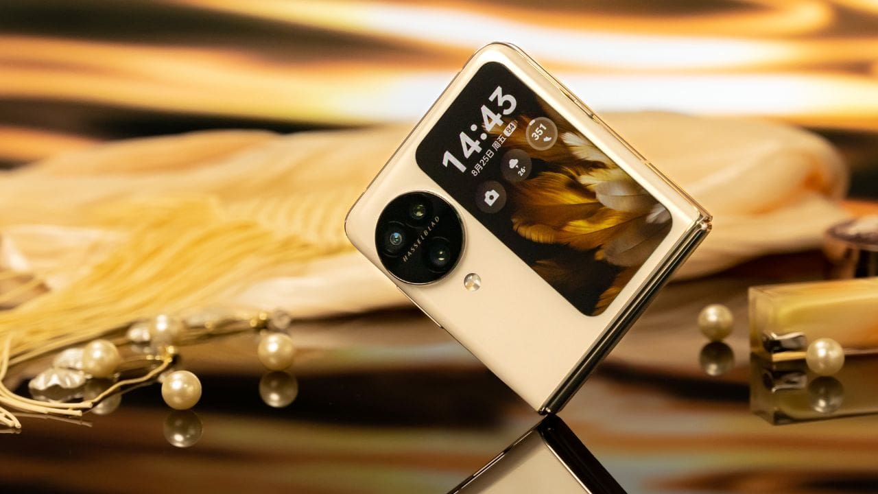 OPPO-Find-N3-Flip-NoypiGeeks