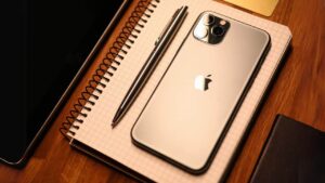 Apple-iPhone-4787