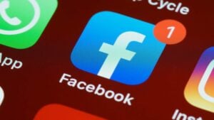 Fix-Facebook-refresh-sound-bug-iOS