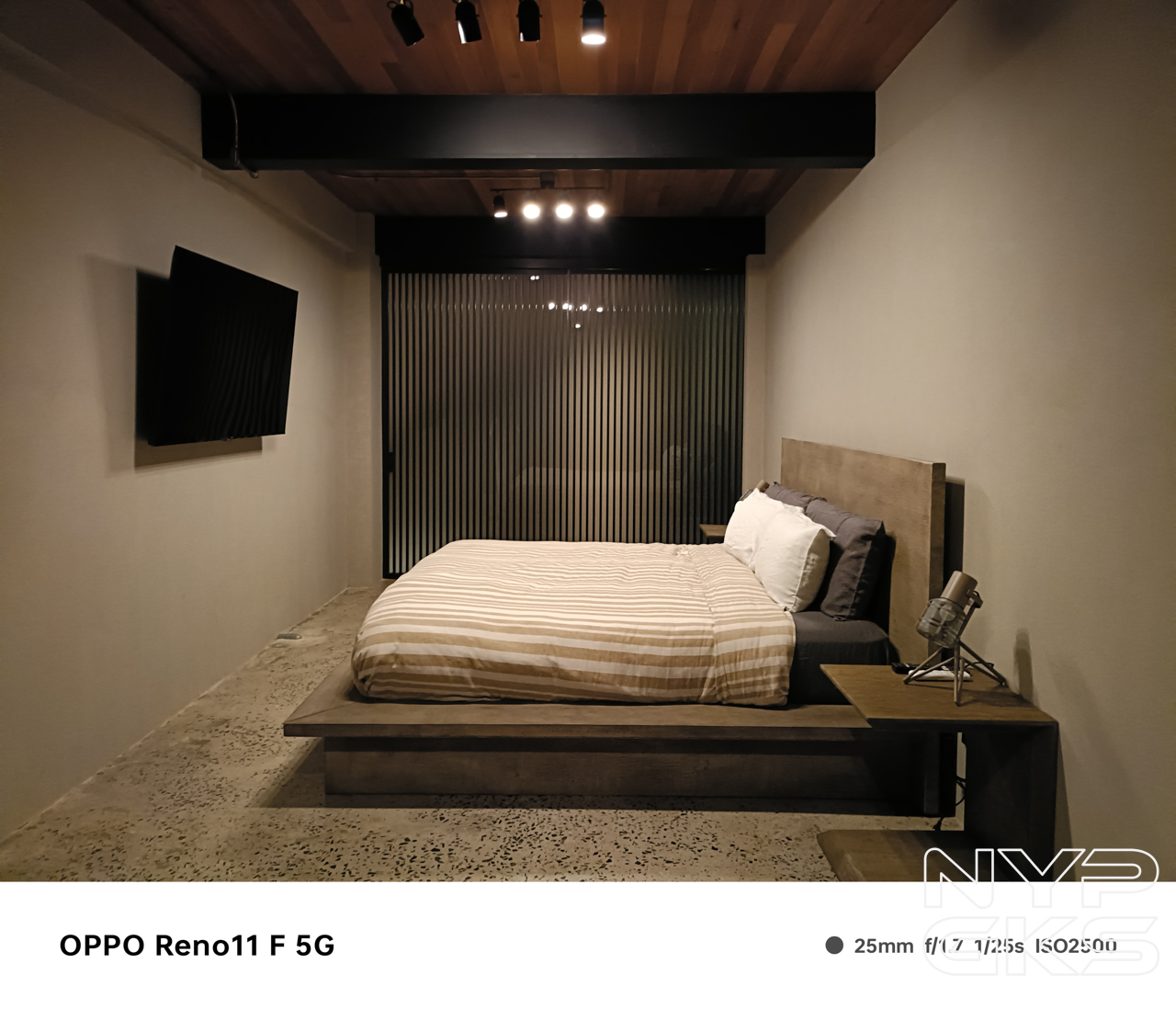OPPO-Reno11-F-Low-Light-6494