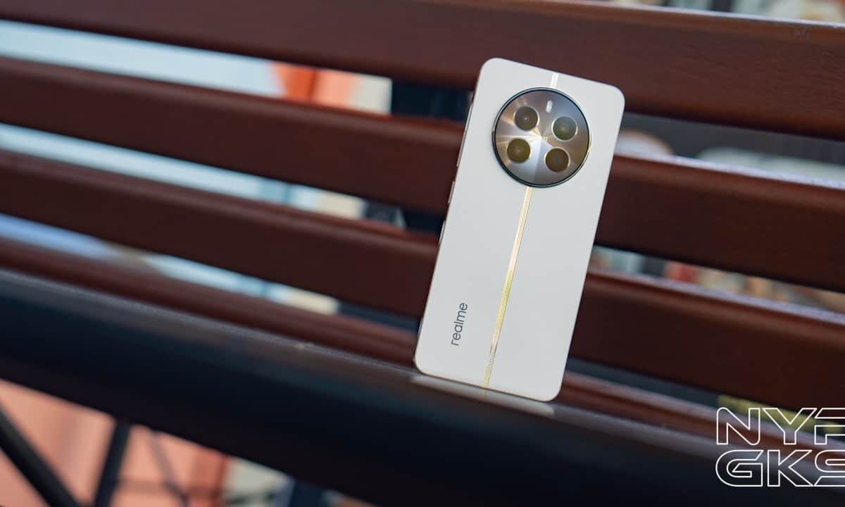 realme-11-Plus-Review-6425