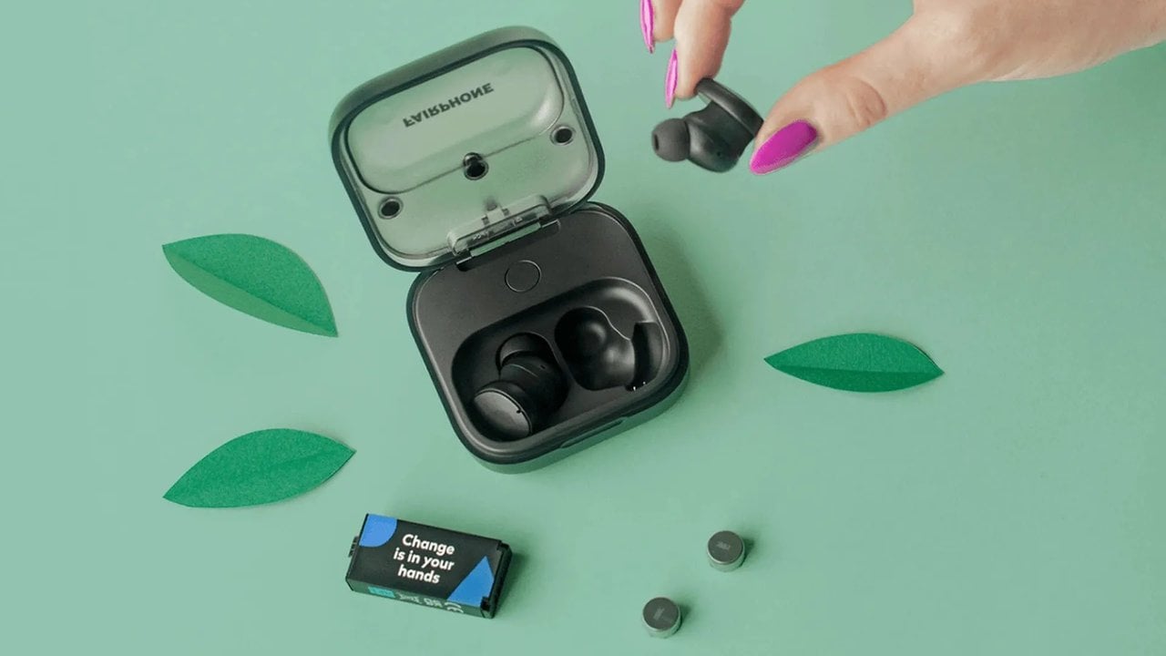 The new Fairbuds is an easy-to-repair earphones with replaceable batteries