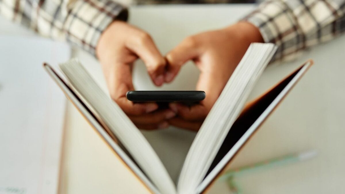 Gatchalian-eyes-ban-smartphones-schools