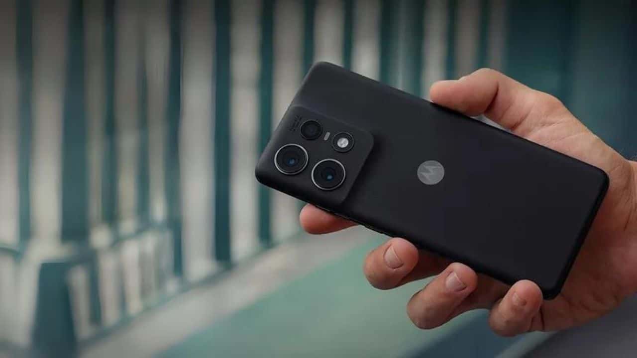 Motorola-Edge-50-Pro-Specs-Features