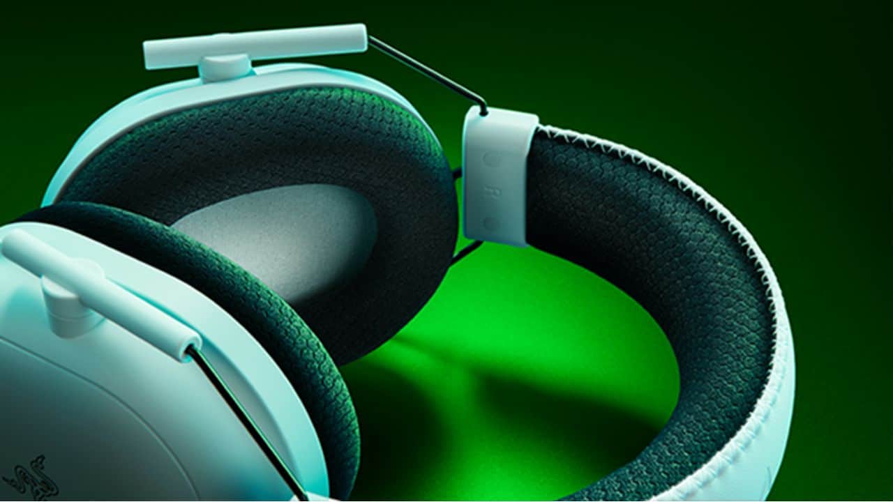 Razer-Blackshark-V2-Pro-PS5-Xbox-NoypiGeeks