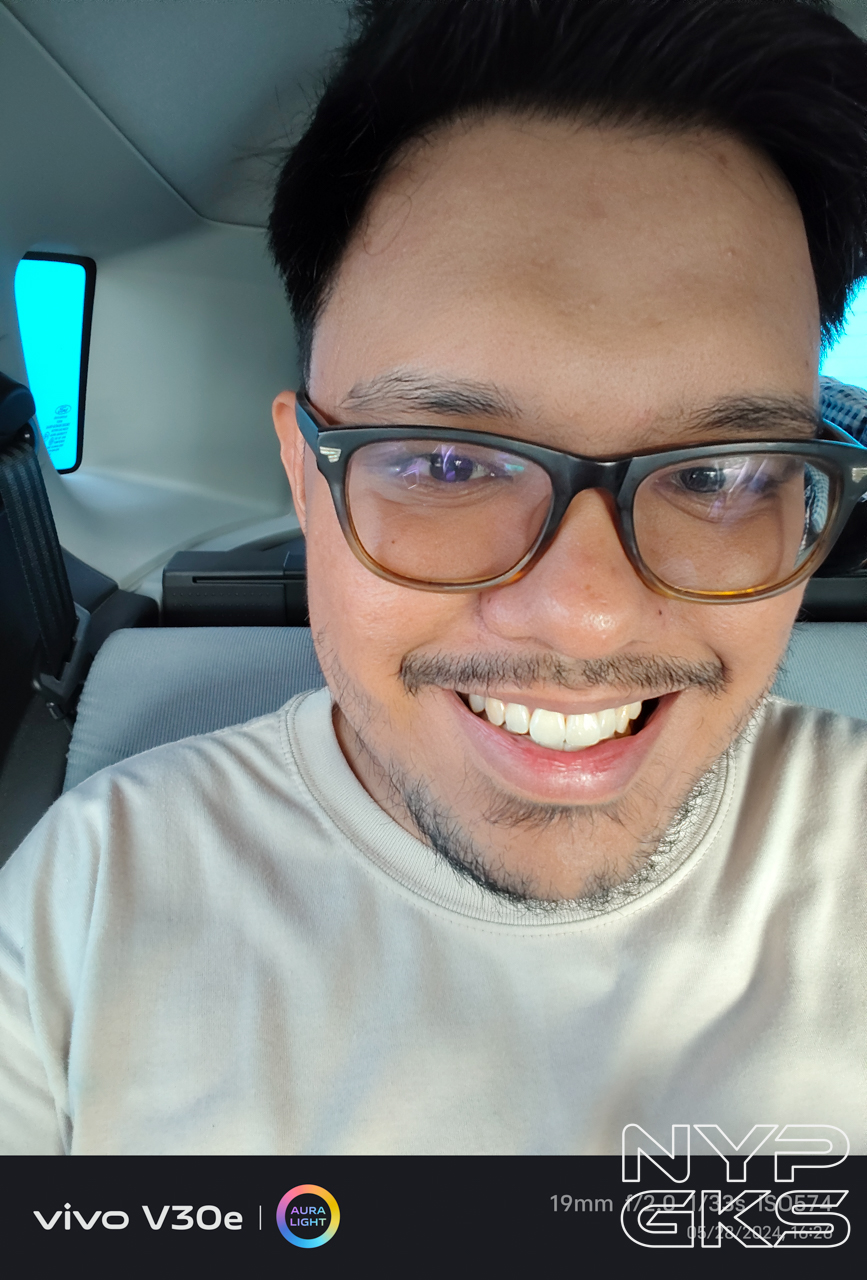 vivo-V30e-selfie-5813