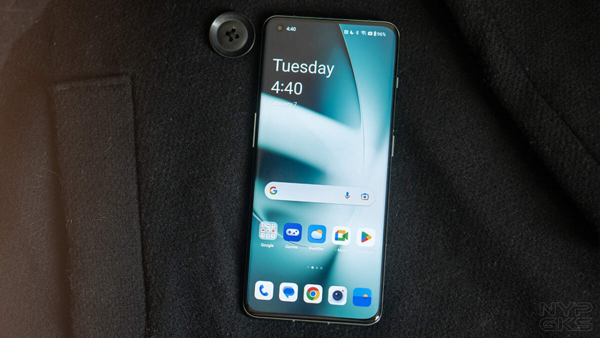 OnePlus-free-display-panel-replacement-select-users