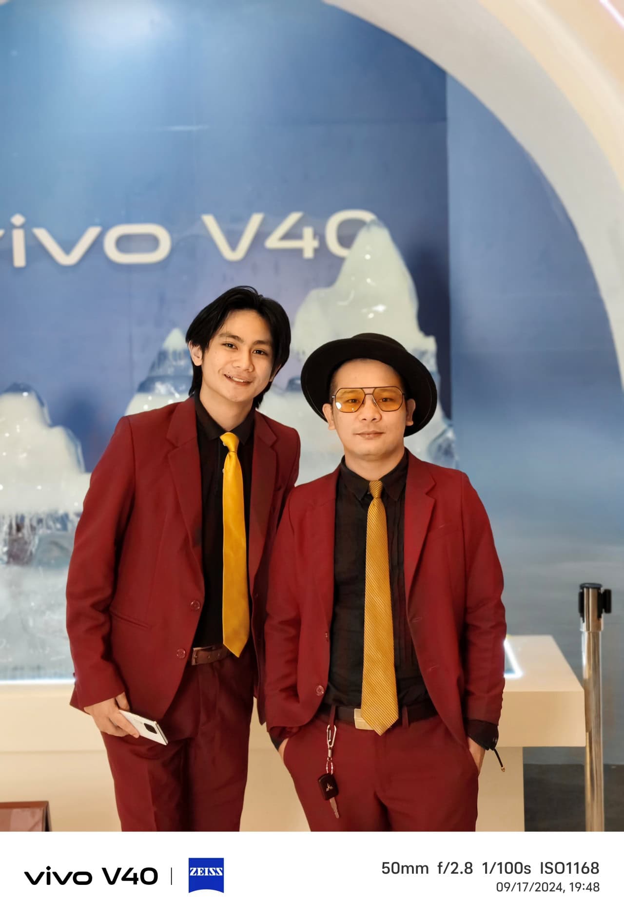Anne-Curtis-Maine-Mendoza-vivo-V40-grand-launch-5975