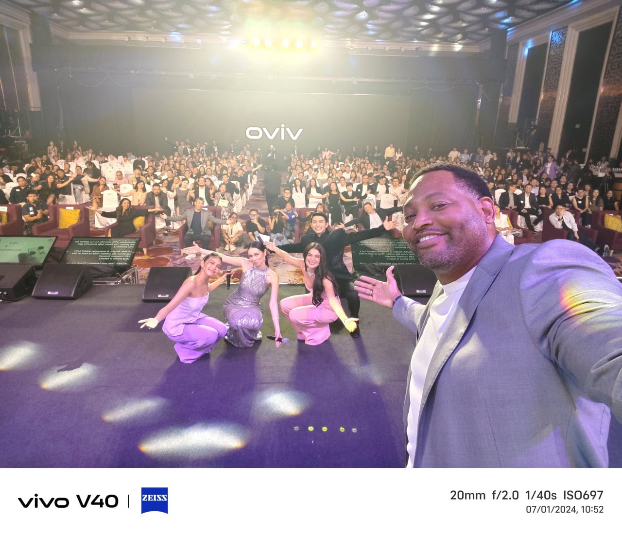 Anne-Curtis-Maine-Mendoza-vivo-V40-grand-launch-5976