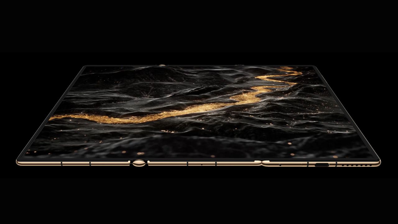 HUAWEI-Mate-XT-Ultimate-Screen