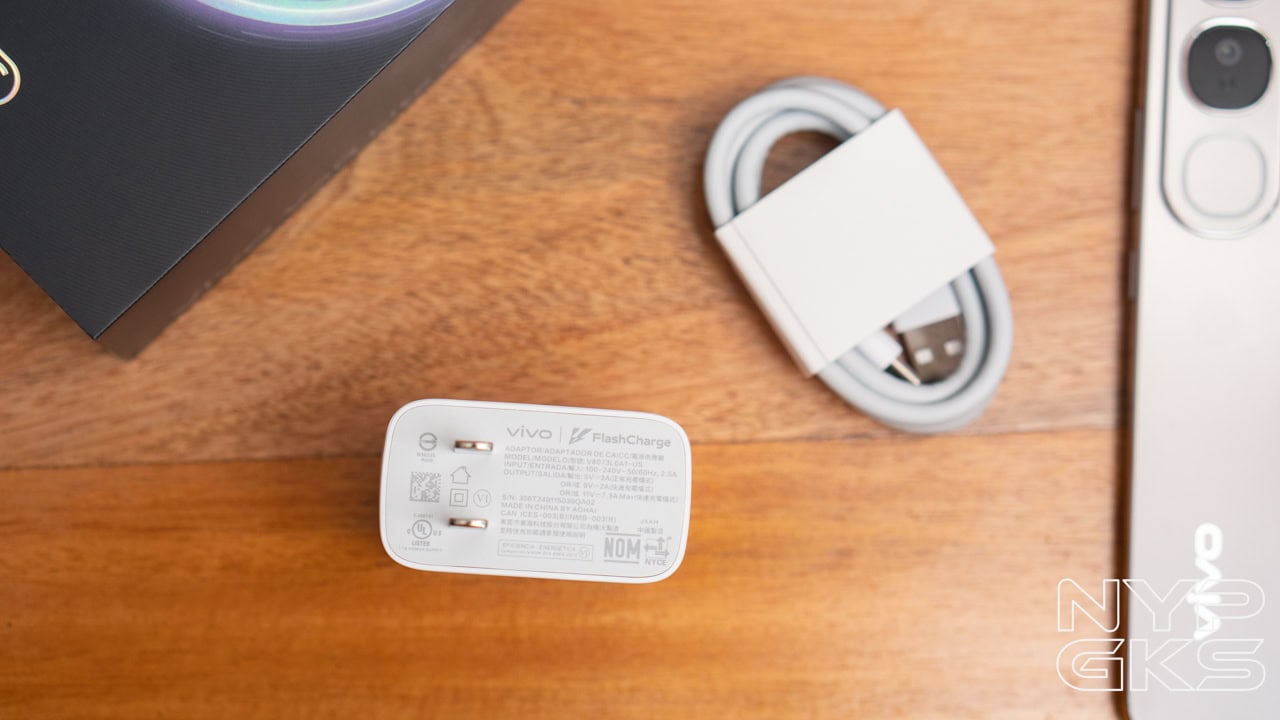 vivo-V40-Lite-Charger-Cable
