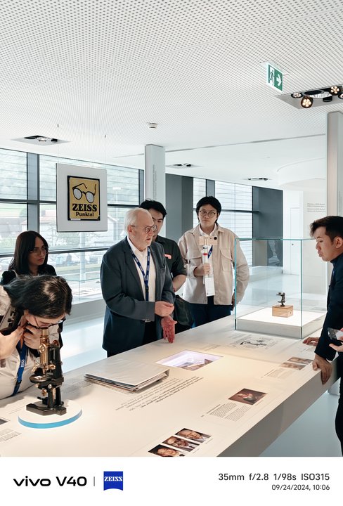 vivo-ZEISS-HQ (7)