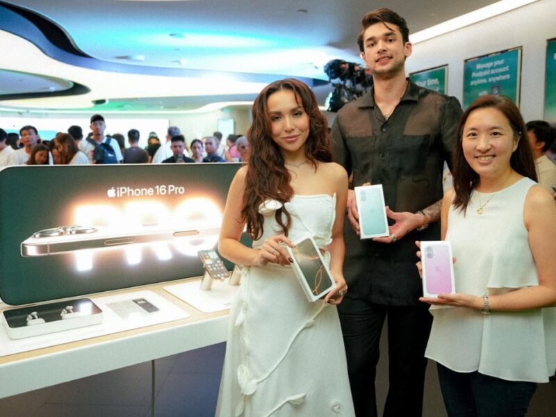 Smart-iPhone-16-unbox-the-future (2)