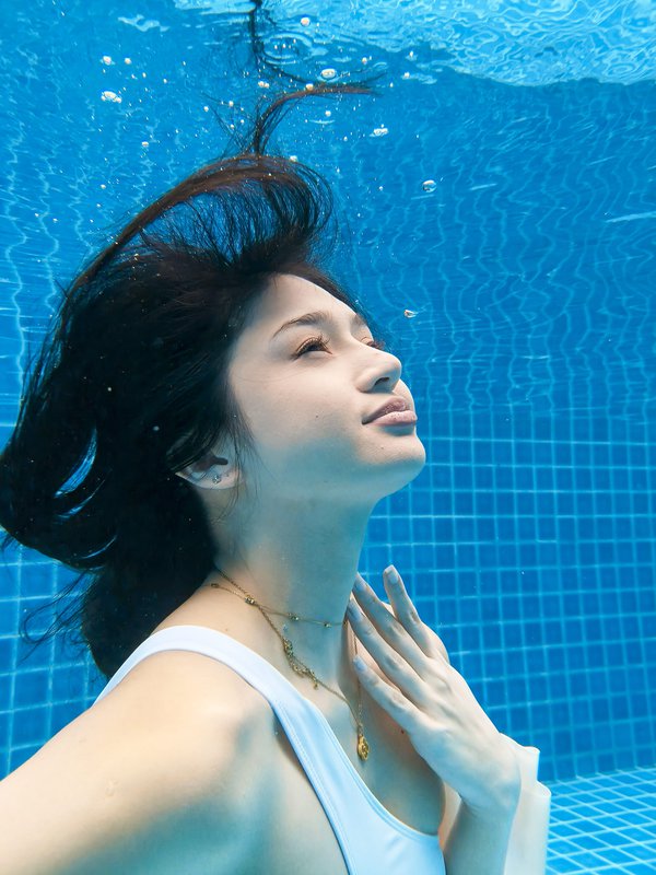 #ClearUnderwater-Shots-OPPO-Reno13-Series-5G (4)