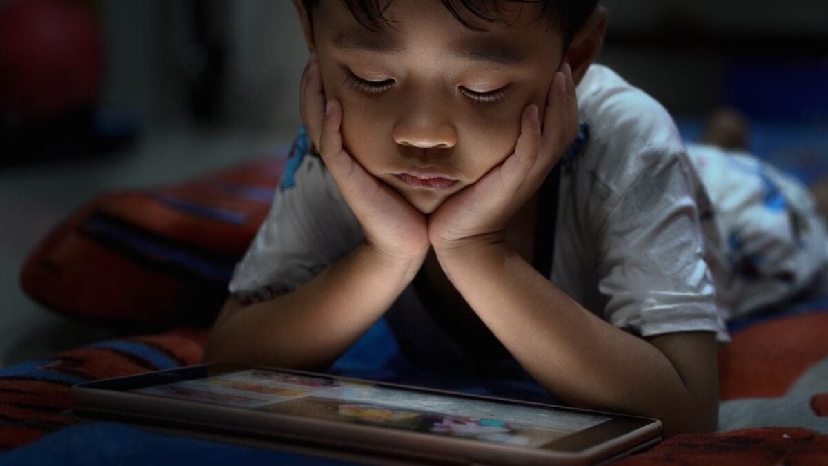 Indonesia-plans-age-limit-social-media-protect-children