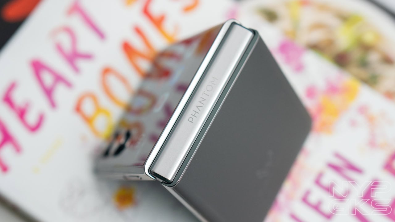 TECNO-Phantom-V-Flip2-Hinge_1