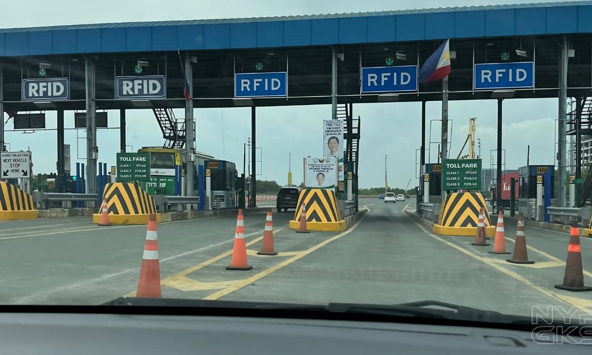 Toll-Plaza-Expressway-CAVITEX